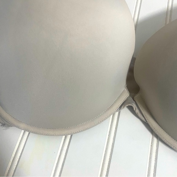 Cacique Boost Plunge Nude Colored Bra Size 46DD - Picture 2 of 7